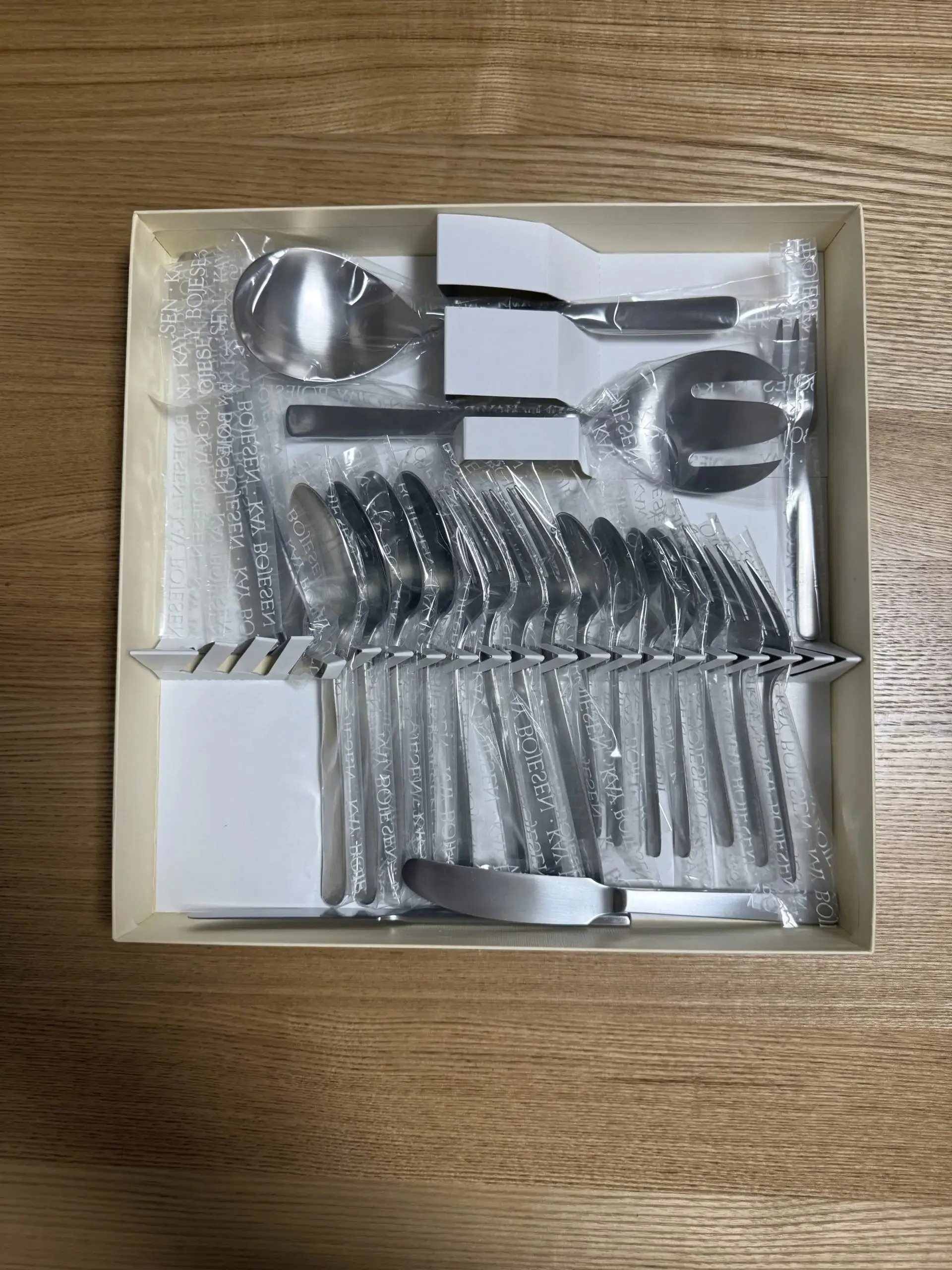 カイ・ボイスン グランプリ カトラリーの箱を開けたところ
